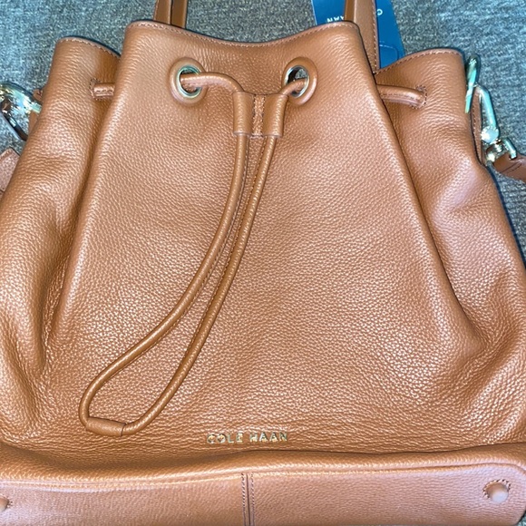 Cole Haan Handbags - Cole Haan Grand Series Leather Bucket Bag